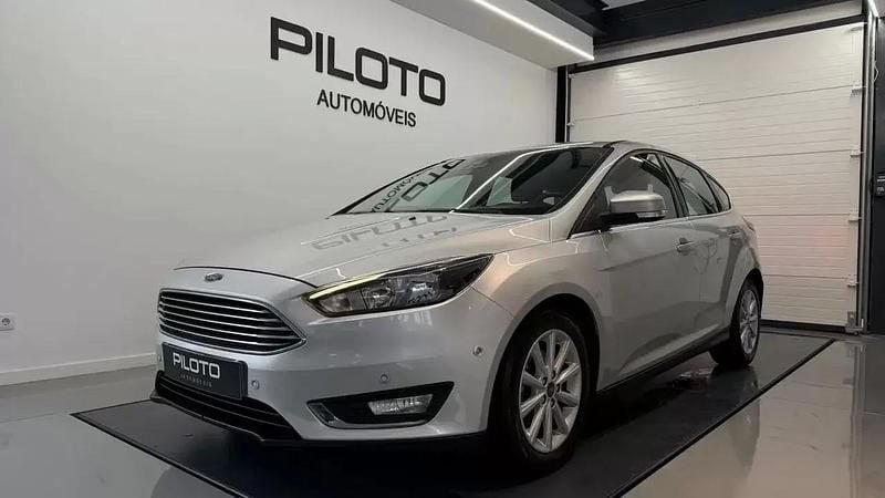Cinza Usado 2018 Ford Focus Titanium | € 9.990 (Bom preço) - Imagem 1/4