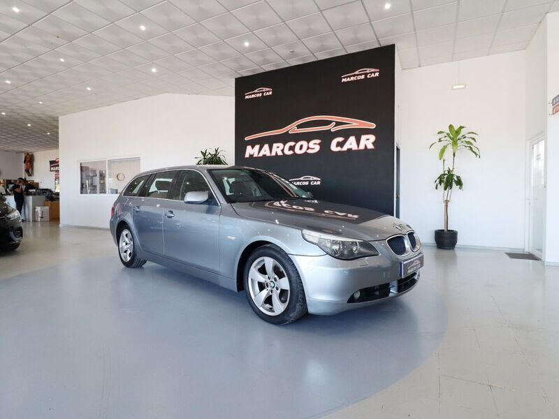 Cinza Usado 2006 BMW 520 Carrinha | € 9.400 (Preço justo) - Imagem 1/4