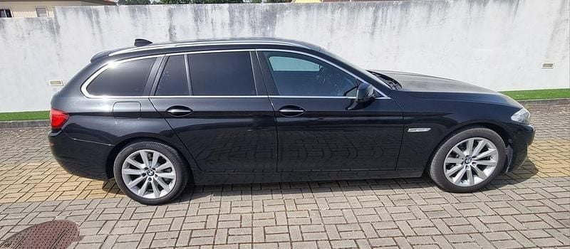 Usado 2012 BMW 520 Comfort Edition Sedan | € 12.000 - Imagem 1/4