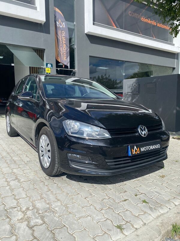 Preto Usado 2014 VW Golf VII Trendline Citadino | € 14.000 (Preço elevado) - Imagem 1/4