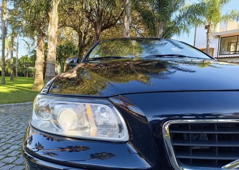 Usado 2008 Volvo S60 Sedan | € 8.000 (Preço justo) - Imagem 1/4