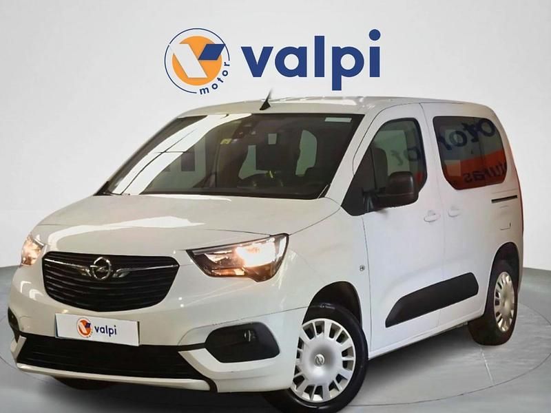 Branco Usado 2022 Opel Combo Monovolume | € 19.950 - Imagem 1/4