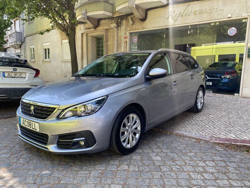Cinza Usado 2020 Peugeot 308 Style Carrinha | € 12.450 (Bom preço) - Imagem 1/4