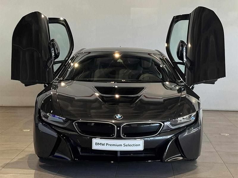 Usado BMW i8 362 HP (266 kW) 2015 Cinzento Coupé