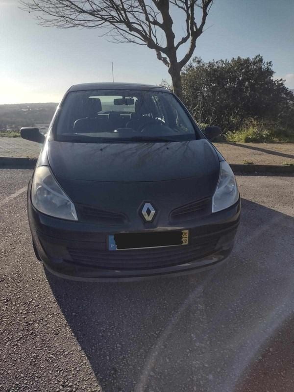 Preto Usado 2006 Renault Clio II Citadino | € 1.250 (Super Preço) - Imagem 1/4