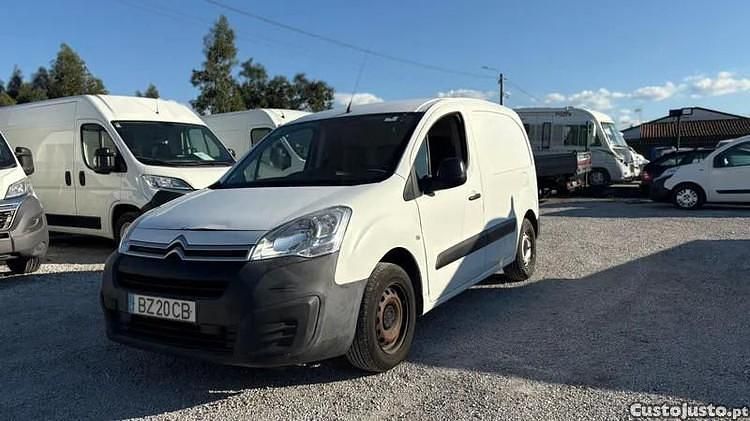 Branco Usado 2016 Citroën Berlingo Sedan | € 8.900 (Preço justo) - Imagem 1/1