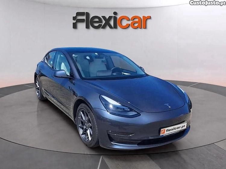 Cinza Usado 2023 Tesla Model 3 Long Range AWD Sedan | € 33.490 (Preço justo) - Imagem 1/1
