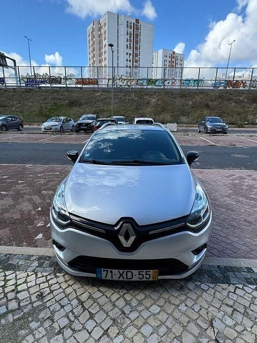 Usado 2019 Renault Clio IV Sedan | € 11.200 (Super Preço) - Imagem 1/4
