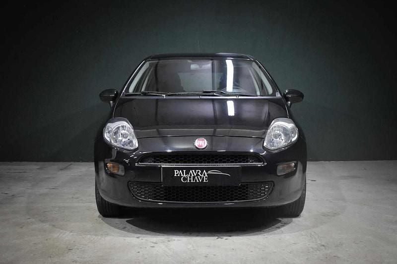 Usado Fiat Punto S 69 HP (50 kW) 2016 Preto Citadino