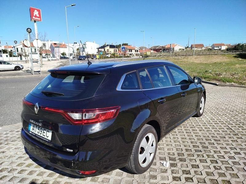 Usado Renault Mégane IV 95 HP (69 kW) 2019 Sedan