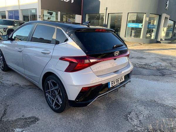 Usado Hyundai i20 100 HP (73 kW) 2025 Cinzento Citadino