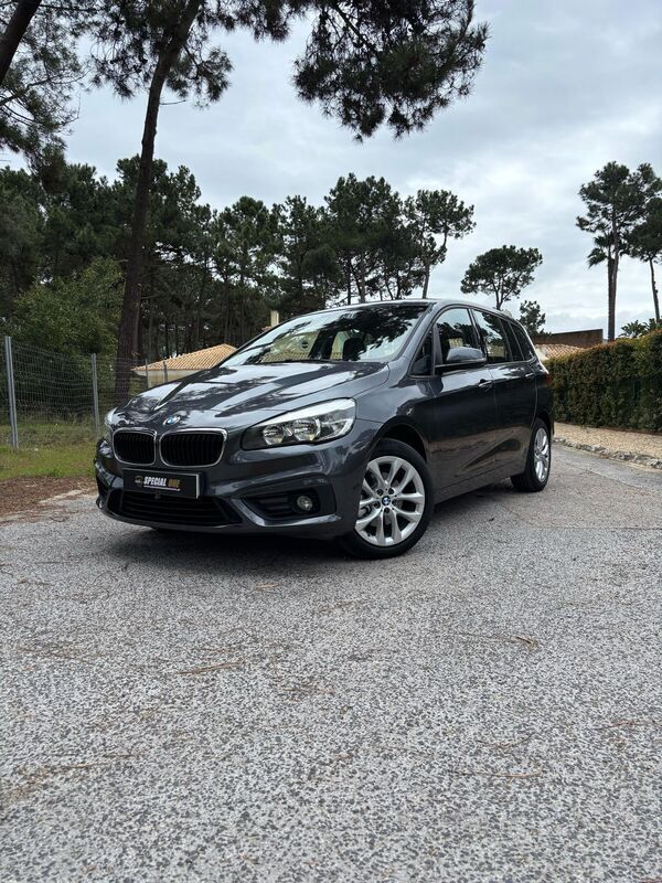 Cinza Usado 2016 BMW 216 Gran Tourer Performance Monovolume | € 16.500 - Imagem 1/4