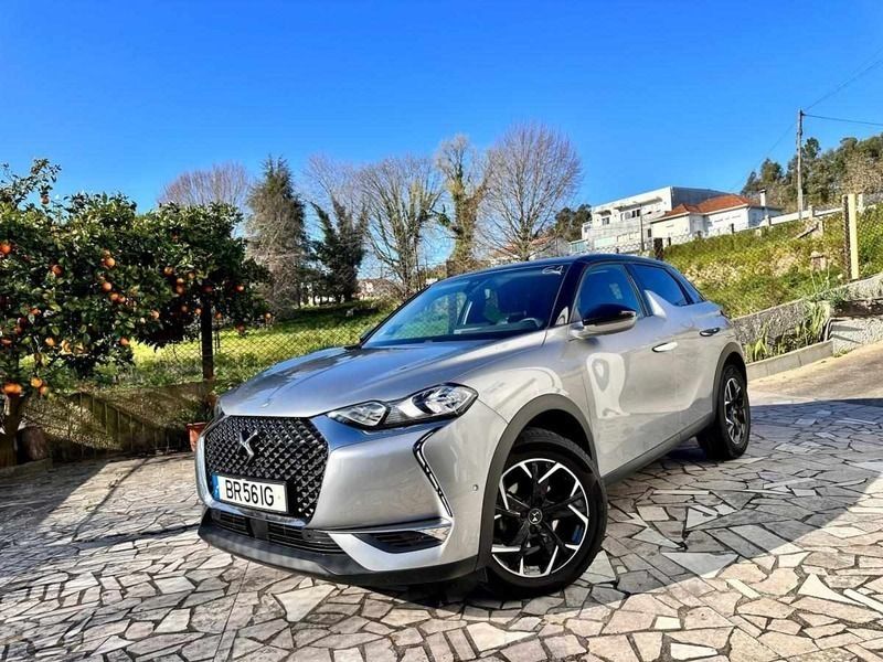 Usado DS Automobiles DS3 Crossback 102 HP (75 kW) 2021 Cinzento SUV