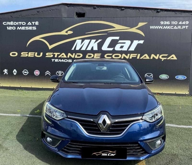 Azul Usado 2019 Renault Mégane IV Intens Citadino | € 19.980 (Caro) - Imagem 1/4
