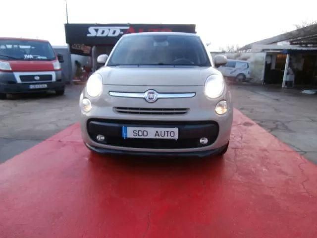 Usado Fiat 500L Lounge 105 HP (77 kW) 2013 Castanho Monovolume