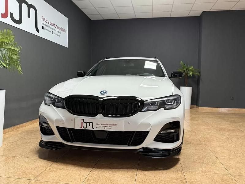 Usado BMW 330e 292 HP (214 kW) 2021 Branco Coupé