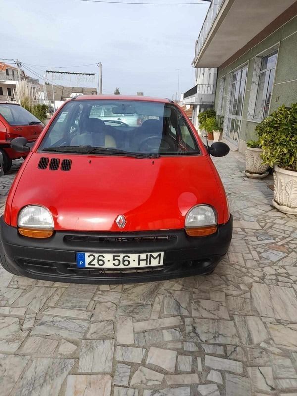 Vermelho Usado 1996 Renault Twingo Citadino | € 2.100 - Imagem 1/4