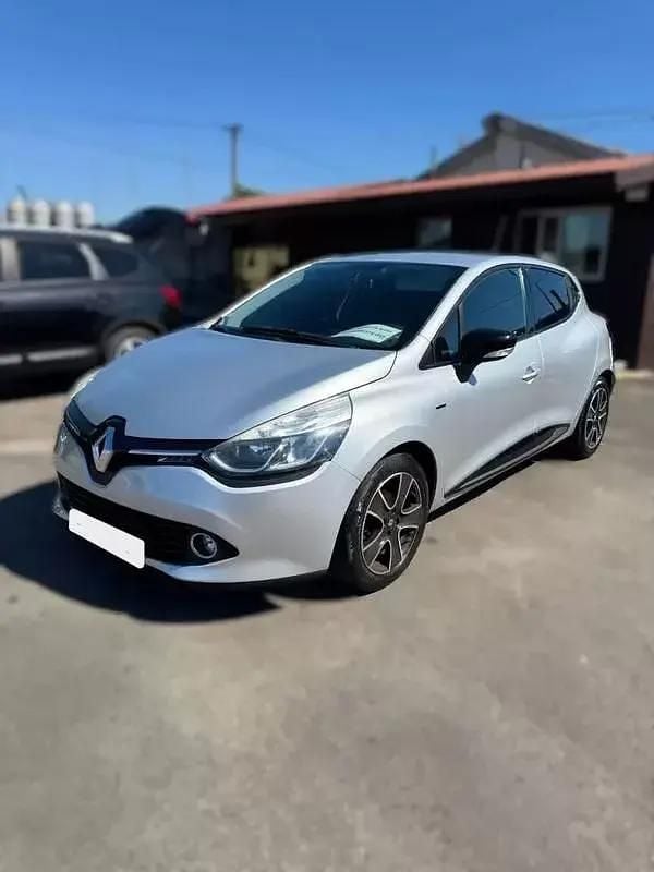 Cinza Usado 2016 Renault Clio IV LIMITED | € 9.990 (Preço justo) - Imagem 1/4
