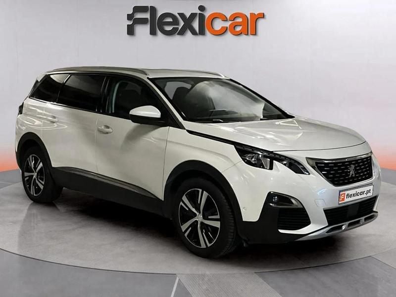 Branco Usado 2020 Peugeot 5008 Allure SUV | € 23.990 (Preço justo) - Imagem 1/4