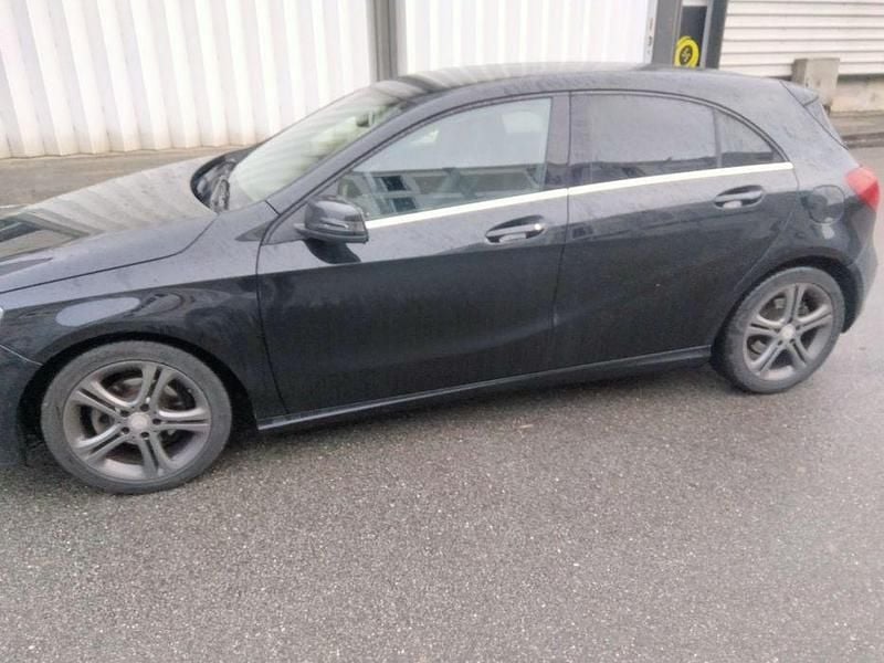 Usado 2013 Mercedes A180 Sedan | € 10.800 (Preço justo) - Imagem 1/4