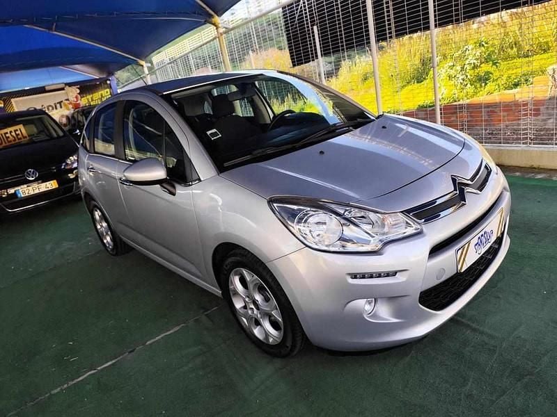 Cinzento Usado 2015 Citroën C3 Citadino | € 7.900 (Preço justo) - Imagem 1/4