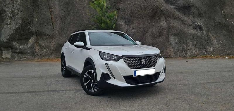 Usado 2021 Peugeot 2008 Allure SUV | € 17.500 (Preço elevado) - Imagem 1/4