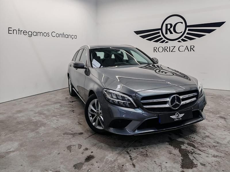 Cinza Usado 2019 Mercedes C220 Avantgarde Carrinha | € 25.900 - Imagem 1/4