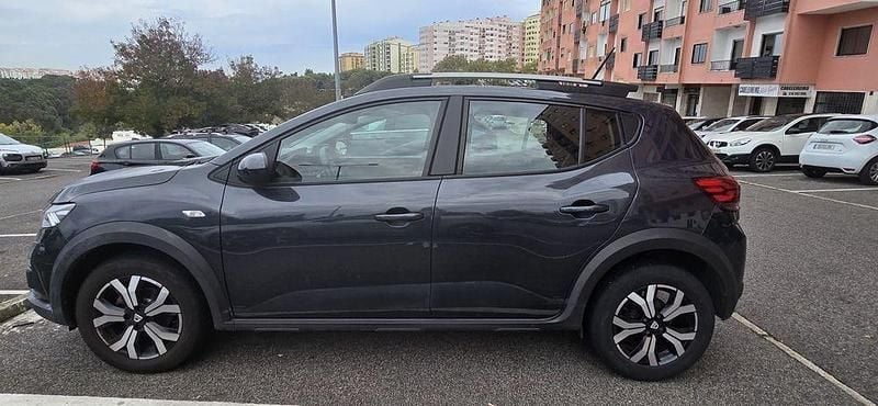 Usado 2022 Dacia Sandero Stepway Sedan | € 12.500 (Bom preço) - Imagem 1/4