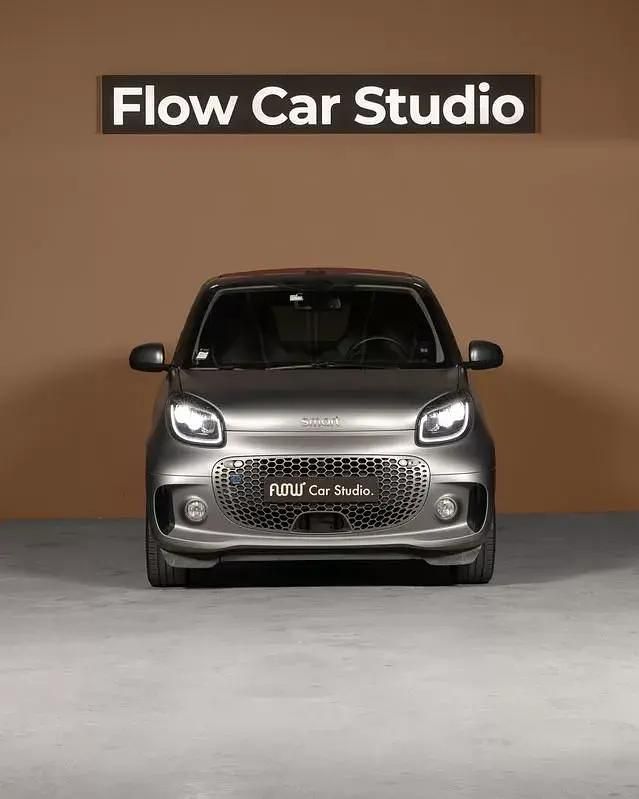 Usado Smart ForTwo Electric Drive Brabus 60 kW (82 HP) 2020 Cinza antracite Cabrios