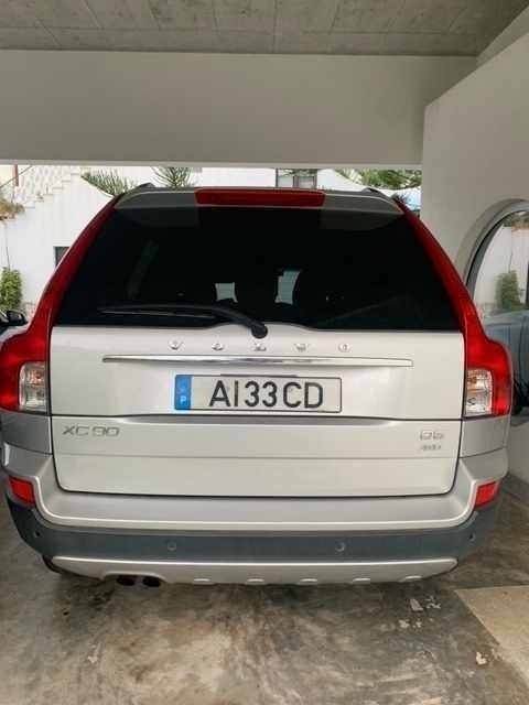 Cinzento Usado 2011 Volvo XC90 SUV | € 15.000 - Imagem 1/4