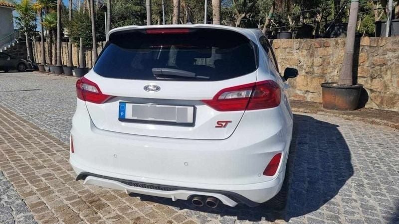 Branco Usado 2020 Ford Fiesta ST Citadino | € 20.500 (Preço justo) - Imagem 1/2