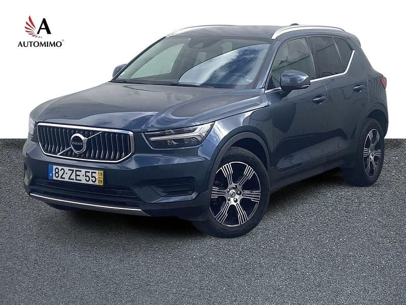 Azul Usado 2019 Volvo XC40 Inscription SUV | € 30.980 (Caro) - Imagem 1/3
