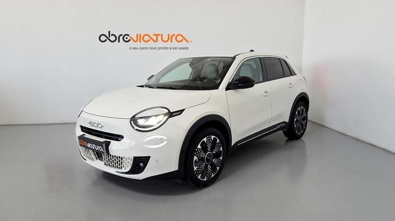 Branco Usado 2025 Fiat 600 | € 24.500 (Preço justo) - Imagem 1/4