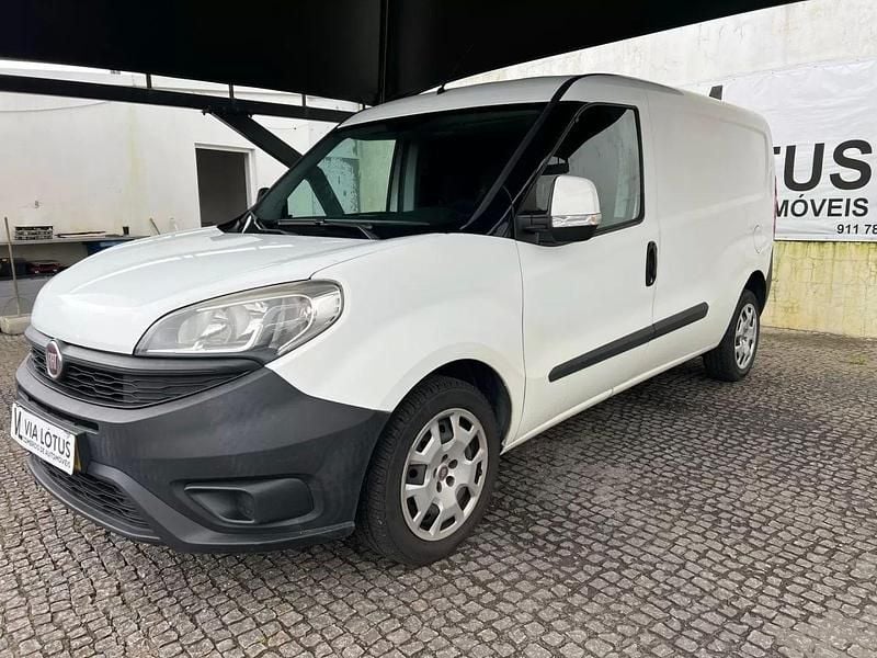 Branco Usado 2016 Fiat Doblò Easy Monovolume | € 7.500 (Preço justo) - Imagem 1/4