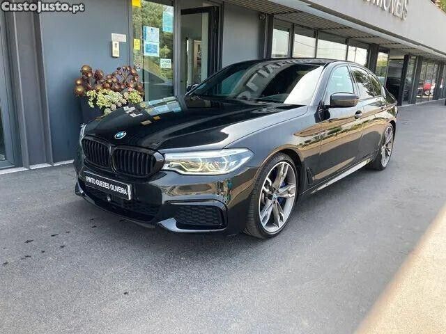 Preto Usado 2019 BMW M550 Sedan | € 55.000 - Imagem 1/1