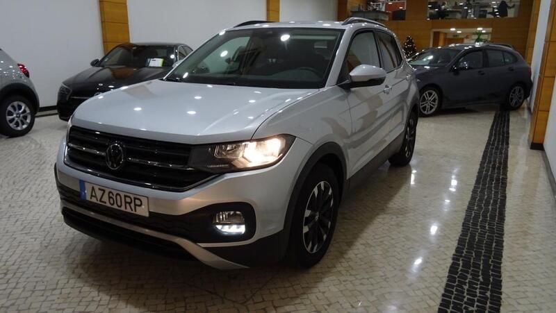 Cinzento Usado 2023 VW T-Cross Life SUV | € 19.900 (Preço justo) - Imagem 1/4
