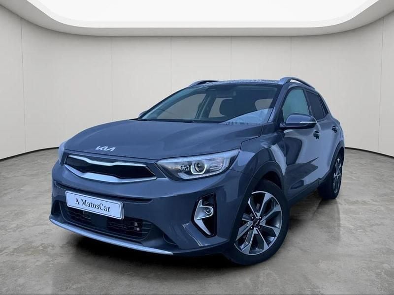 Azul Usado 2023 Kia Stonic SUV | € 16.450 (Preço justo) - Imagem 1/4