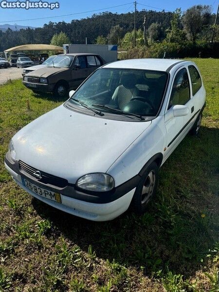 Branco Usado 2000 Opel Corsa | € 1.450 - Imagem 1/1