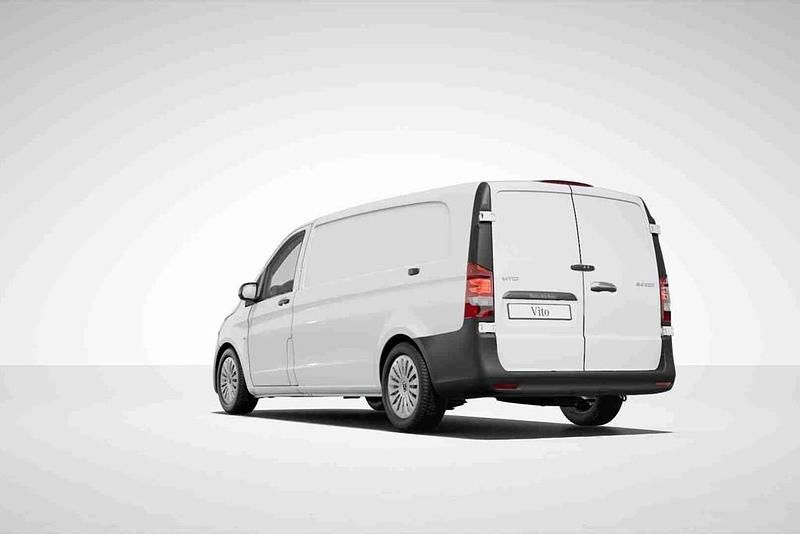 Branco Novo 2025 Mercedes Vito Van | € 49.990 - Imagem 1/3