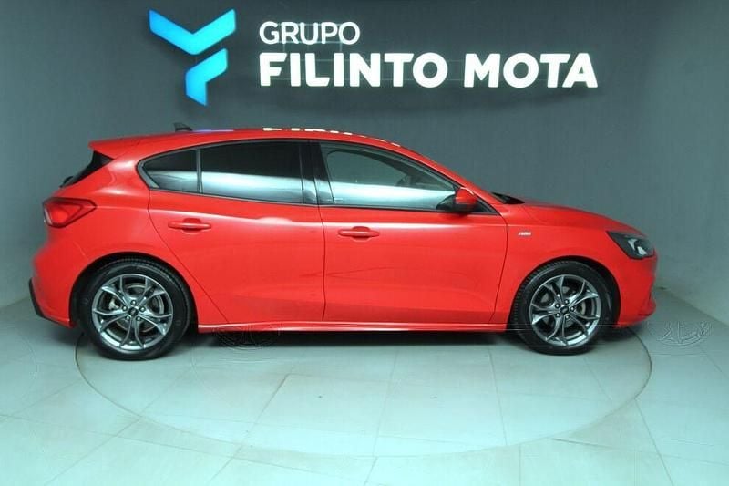 Vermelho Usado 2021 Ford Focus ST-Line | € 15.990 (Bom preço) - Imagem 1/4