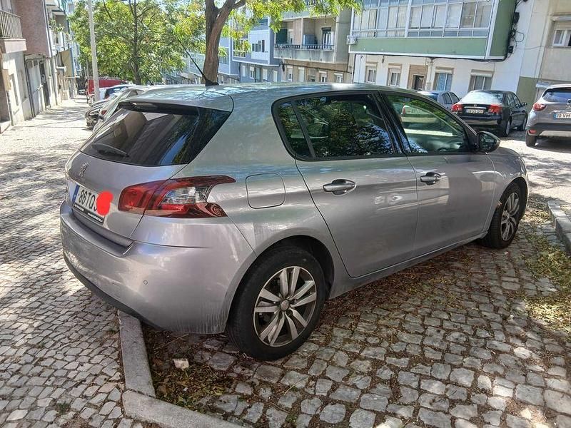 Usado Peugeot 308 120 HP (88 kW) 2017 Sedan