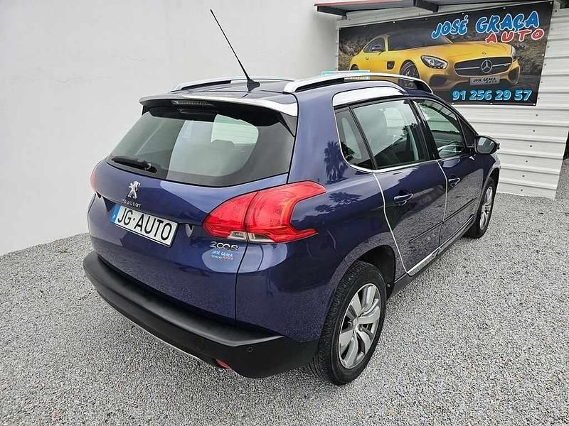 Usado Peugeot 2008 Allure 82 HP (60 kW) 2015 Azul SUV
