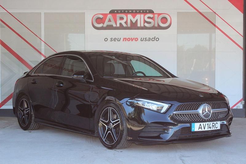 Preto Usado 2019 Mercedes A180 AMG line Sedan | € 23.400 (Preço elevado) - Imagem 1/4