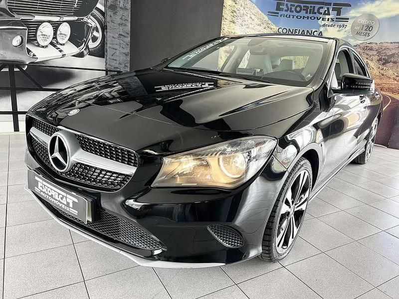 Preto Usado 2017 Mercedes CLA180 Sedan | € 19.800 (Bom preço) - Imagem 1/4
