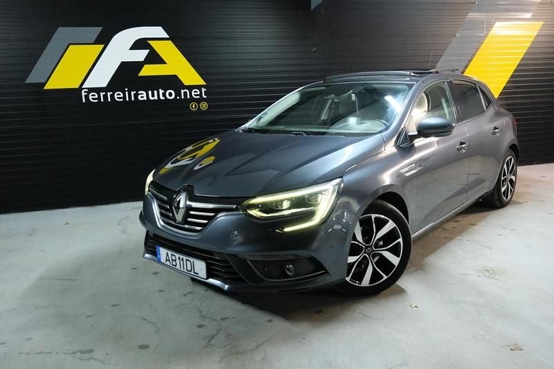 Usado Renault Mégane IV Bose Edition 140 HP (102 kW) 2020 Cinza