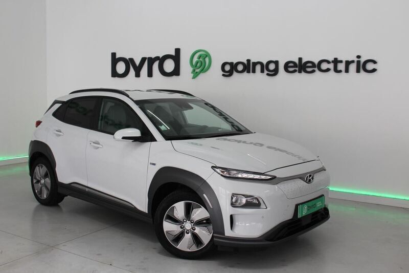 Cinzento escuro Usado 2020 Hyundai Kauai Premium SUV | € 21.900 - Imagem 1/4