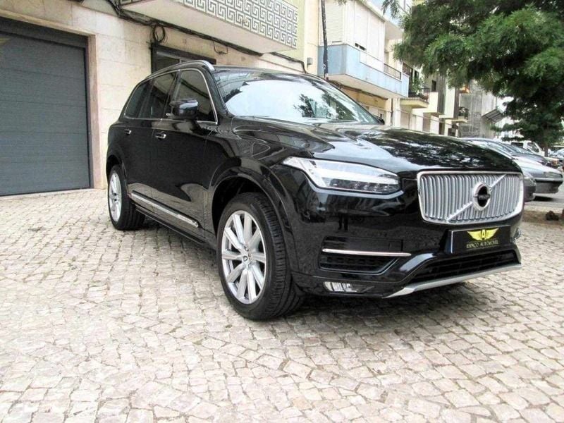 Preto (metalizado) Usado 2019 Volvo XC90 Inscription SUV | € 54.500 - Imagem 1/4