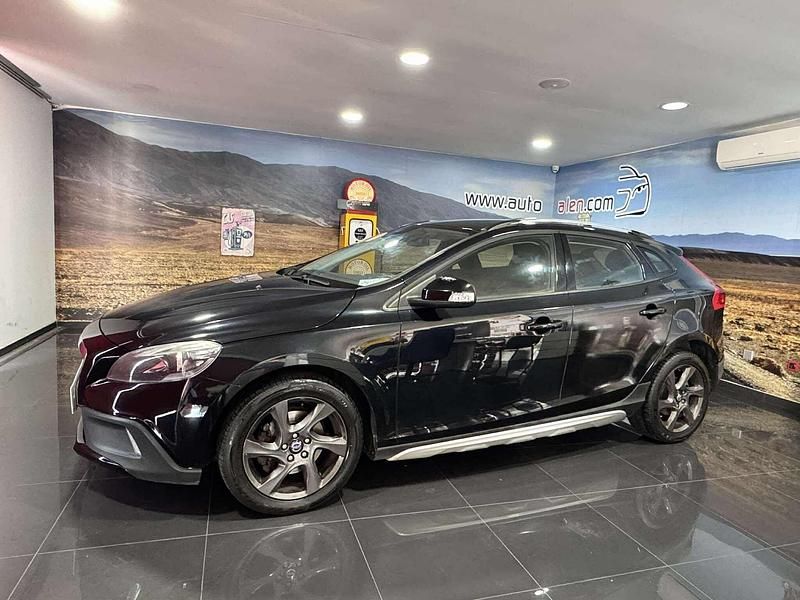 Preto Usado 2014 Volvo V40 Kinetic Carrinha | € 13.750 (Preço elevado) - Imagem 1/4