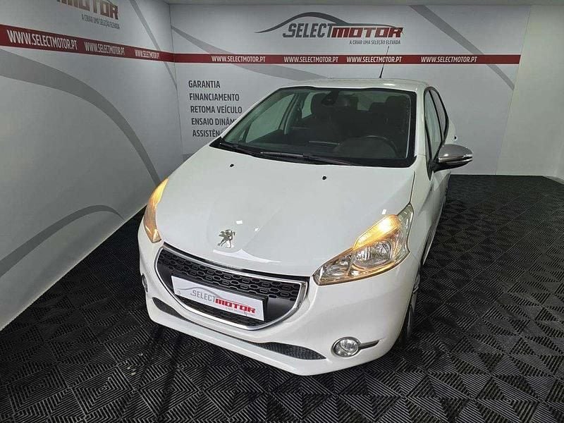 Usado Peugeot 208 82 HP (60 kW) 2015 Branco Citadino