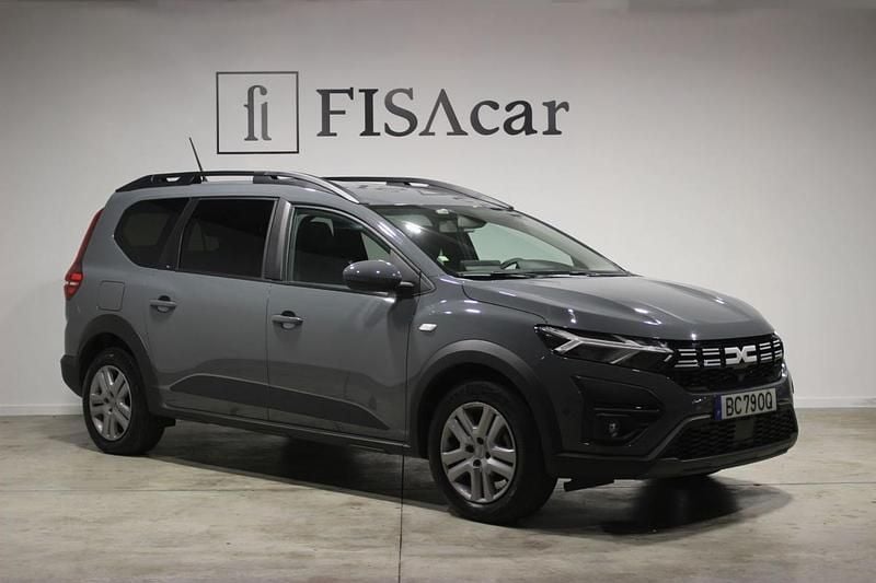 Cinza Usado 2023 Dacia Jogger Expression Monovolume | € 19.500 (Preço justo) - Imagem 1/4